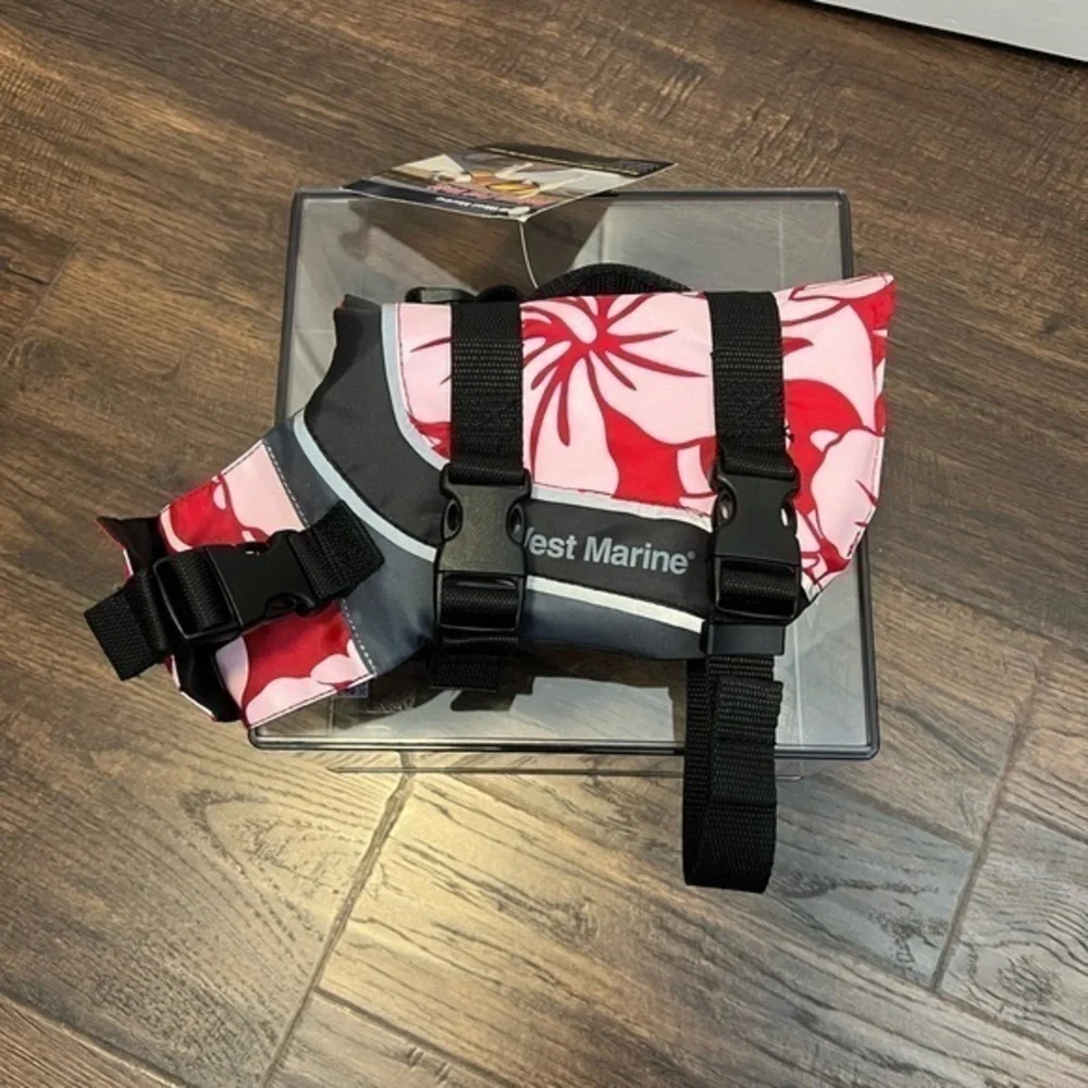 West Marine Deluxe Pet Vest Size XS Up To 12 lbs Color Hawaiian Print Red/Pink